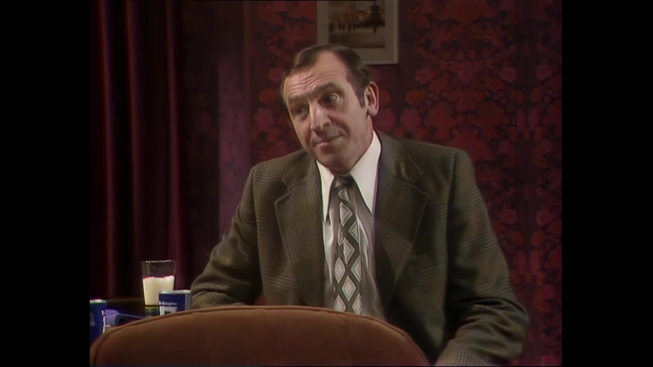 I Tell You It's Burt Reynolds (1080p) starring Leonard Rossiter, Patricia Hayes and Roy Barraclough