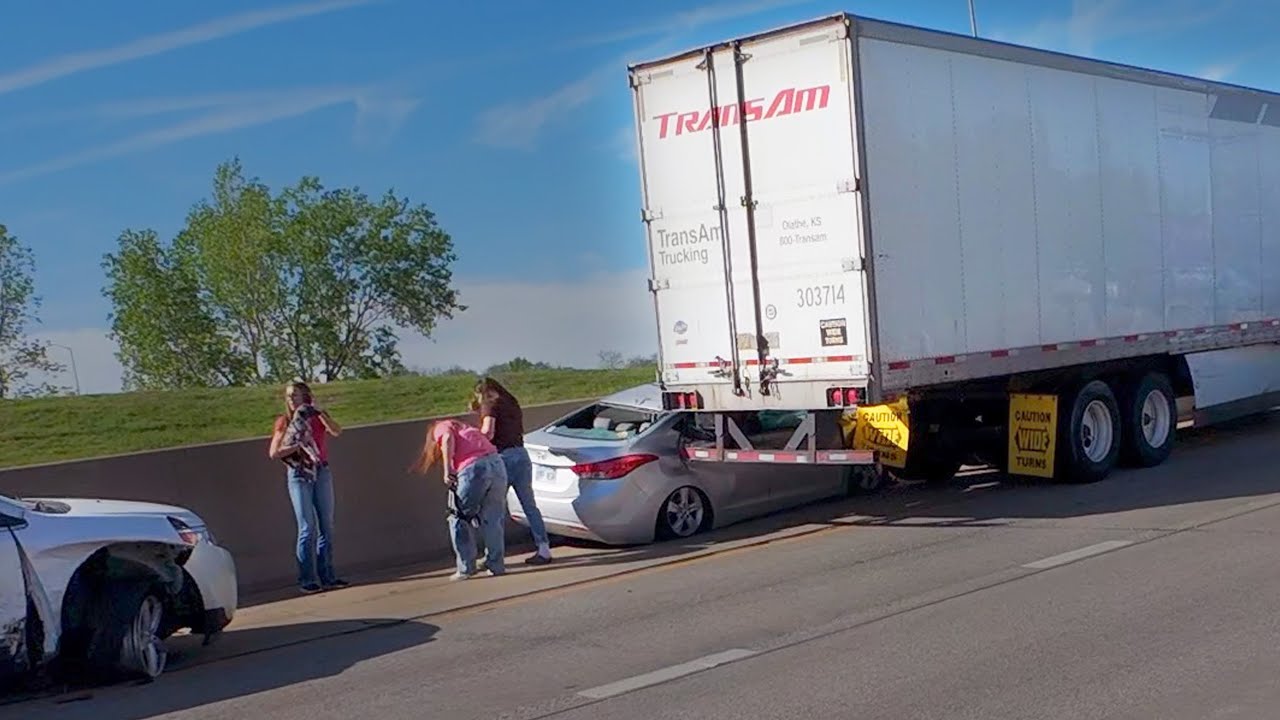 Bad Drivers & Good Luck | Moto Monday 