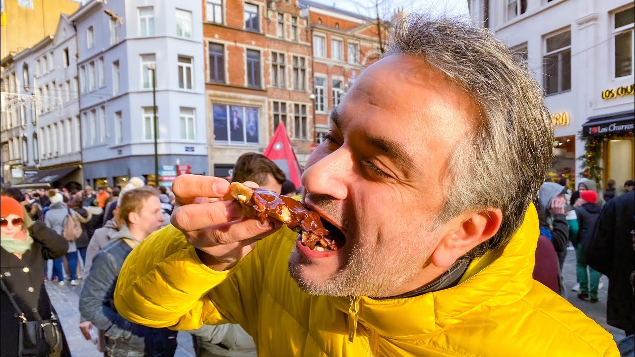 Discovering BRUSSELS During the Holidays: New Year's Festivities, Street Food, Happiness (Day 1)