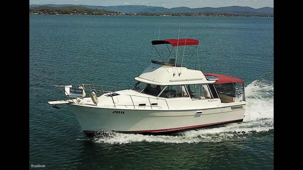 Bayliner 34 Flybridge Cruiser - Обзор