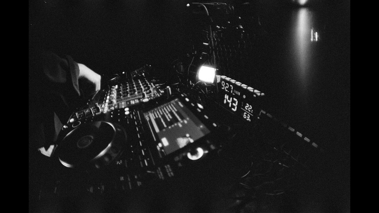 MeTrack - Dark Matter Drive 