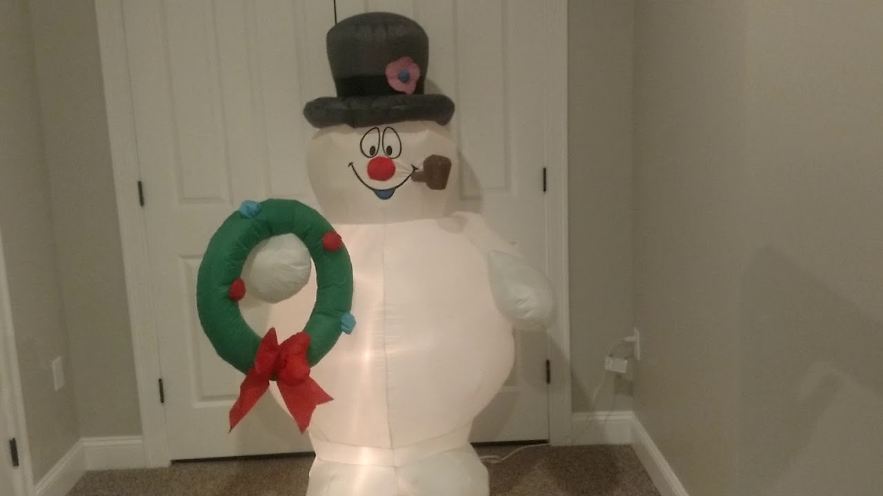 Gemmy 2013 5.5ft Frosty The Snowman Airblown Inflatable Review