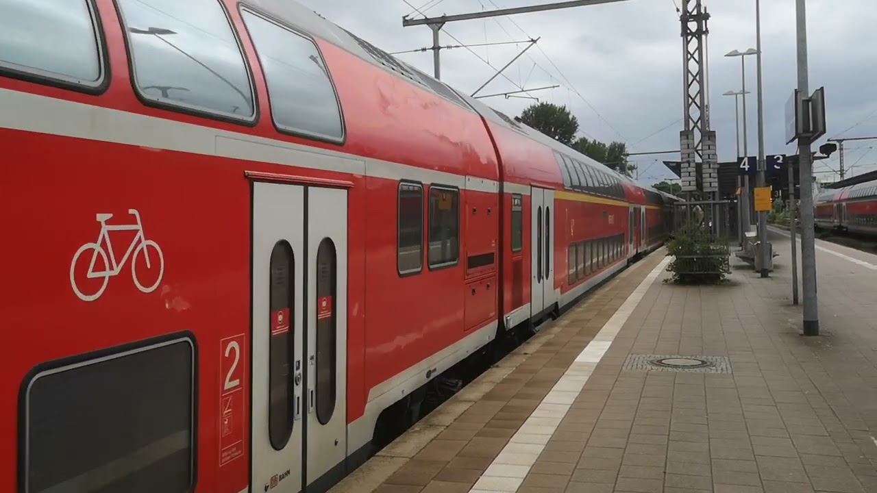 Bahnhof Ahrensburg einfahrt RB 81 Richtung Hamburg Hbf und Abfahrt RE80 nach Lübeck Hbf