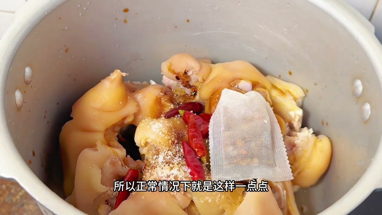 如果你喜欢吃烤猪蹄，就这样做，不要太香太好吃了 #烤猪蹄#超便宜超划算