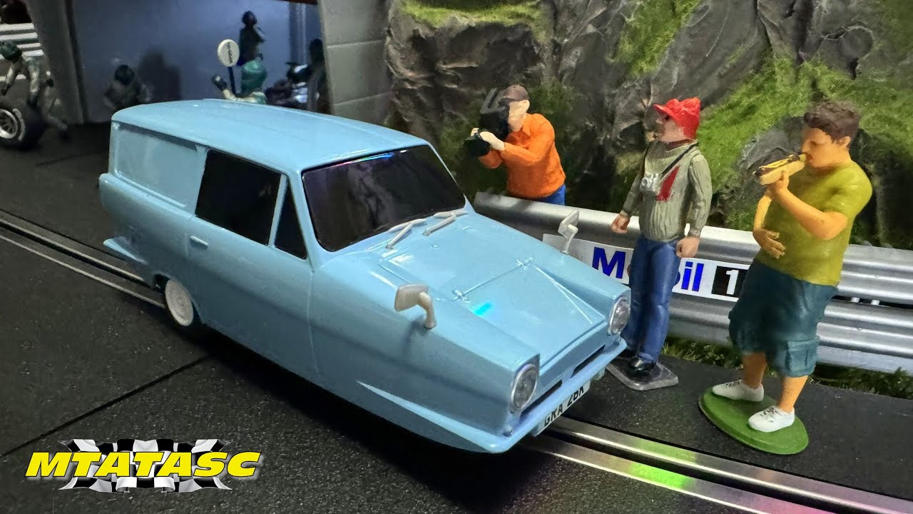 Scalextric Reliant Regal Supervan Mr Bean Slot Car