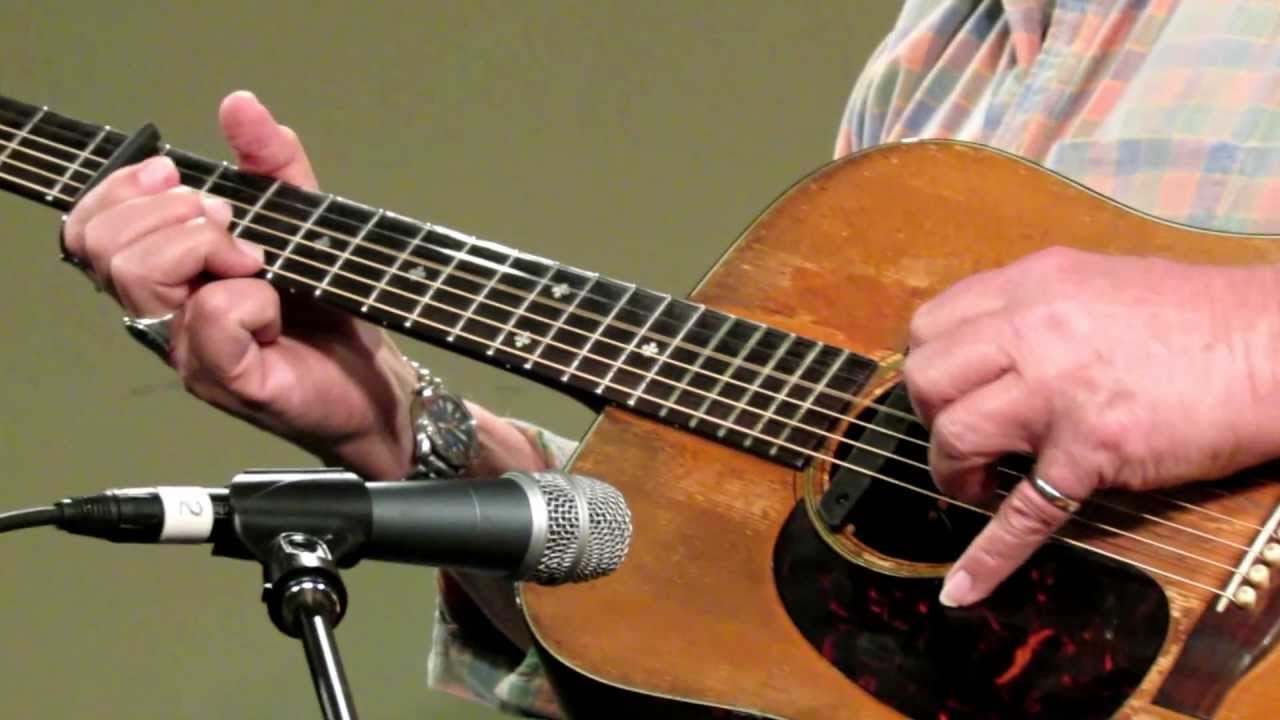 Bill Staines performing one of his best-loved songs … 