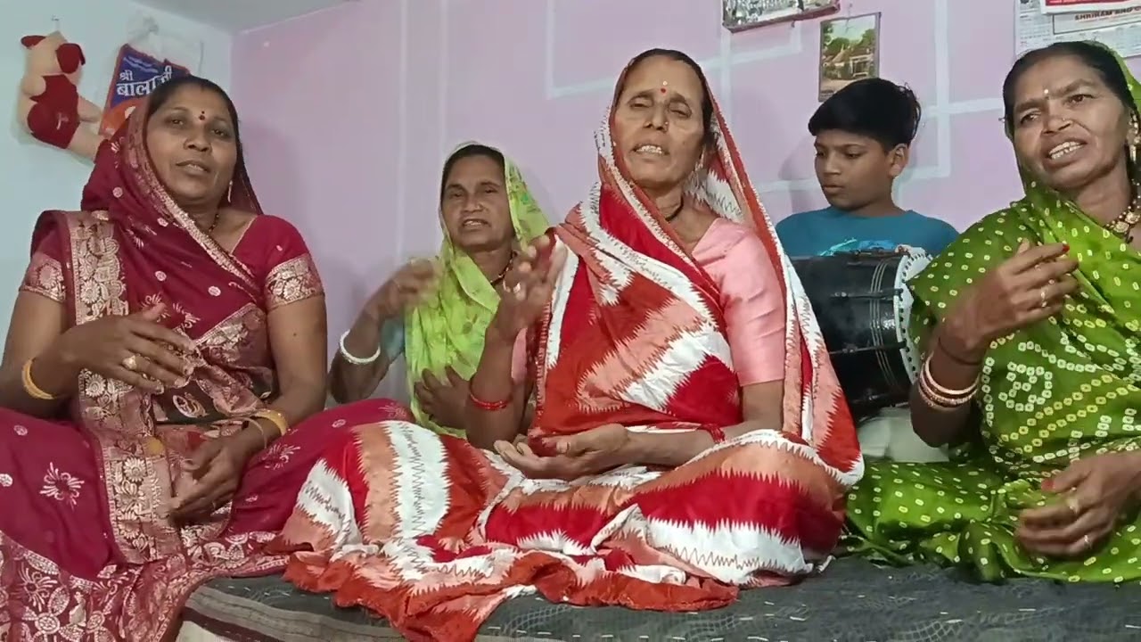 || Sat Guru bajan || औ सखी करी ल भजन उम्र बीतीं जायग || आया सत गुरु पछा चली जायग ||kamlabaichoukse 
