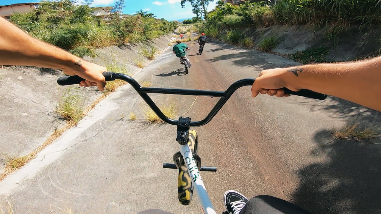 ИССЛЕДУЕМ УЛИЦАМ ГОНОЛУЛУ, ГАВАЙИ (BMX)