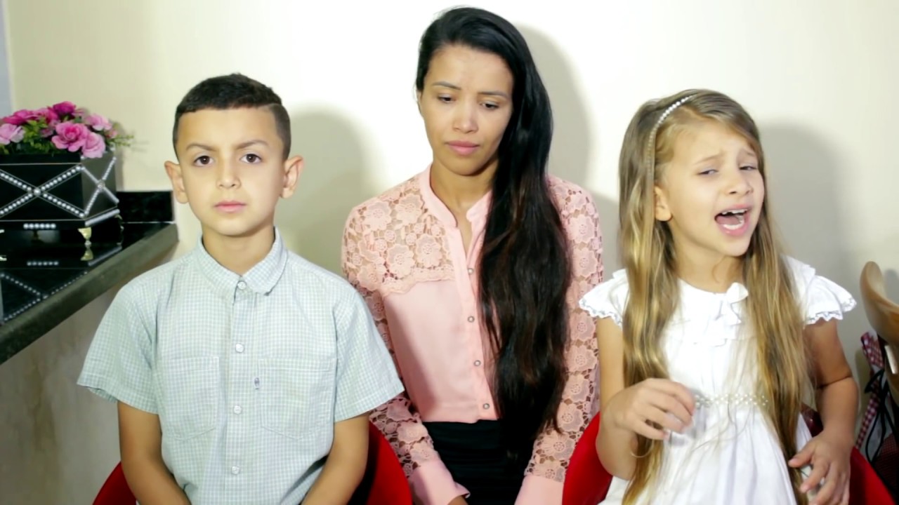 Hino CCB 457 - Comigo está Jesus - Luan e Ana Júlya