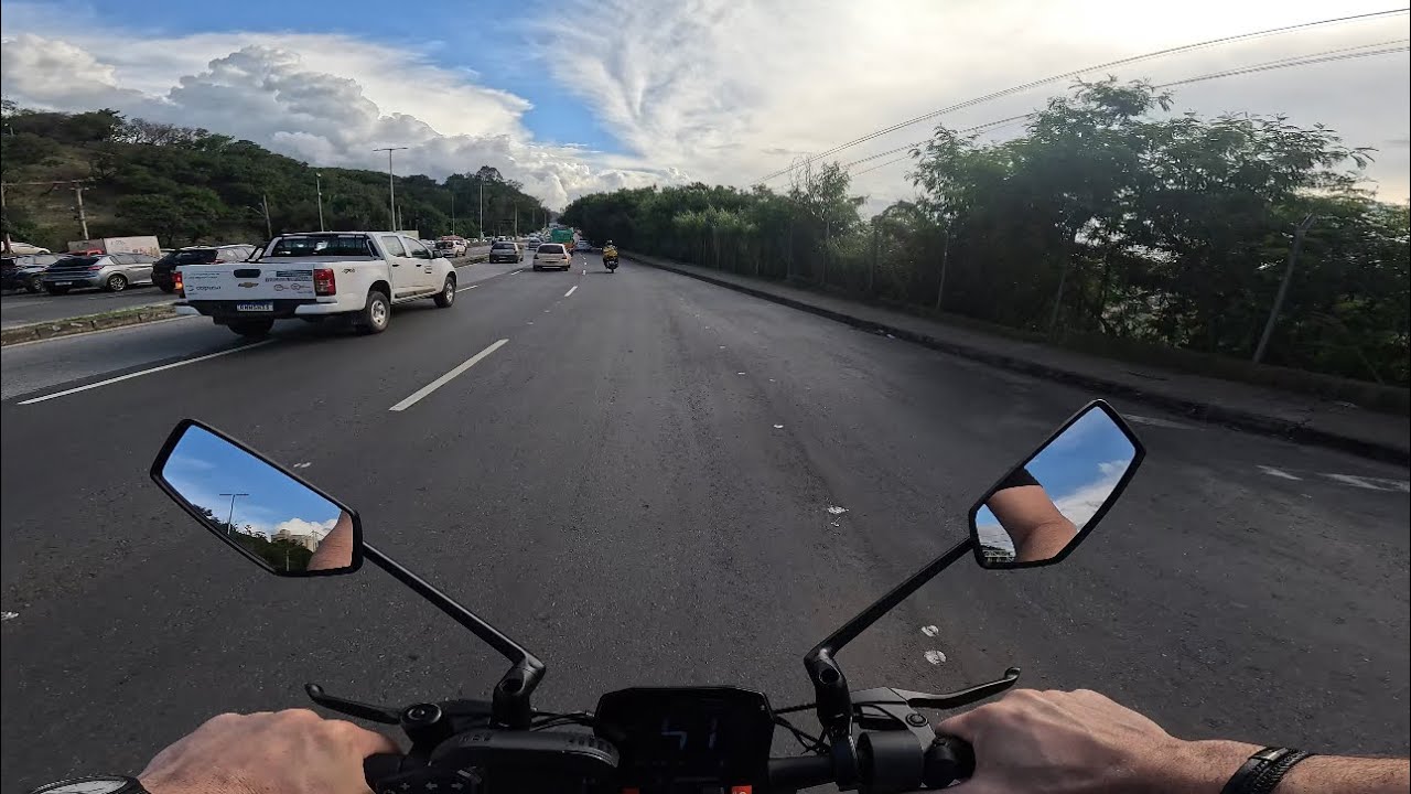 Andando pro trabalho Patinete Honeywhale G4 Max (áudio ambiente) 