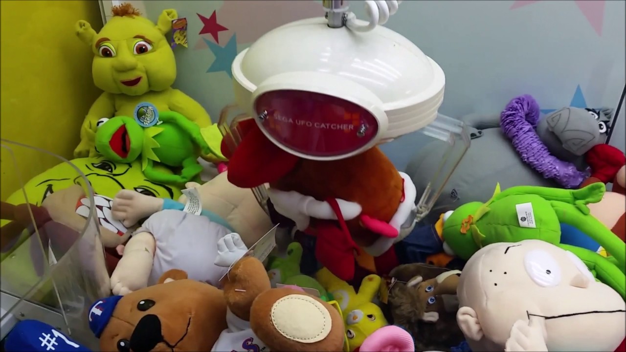 Amazing UFO Catcher Claw Machine Wins!  Fraggles, Rugrats, Potato Heads, OH MY!