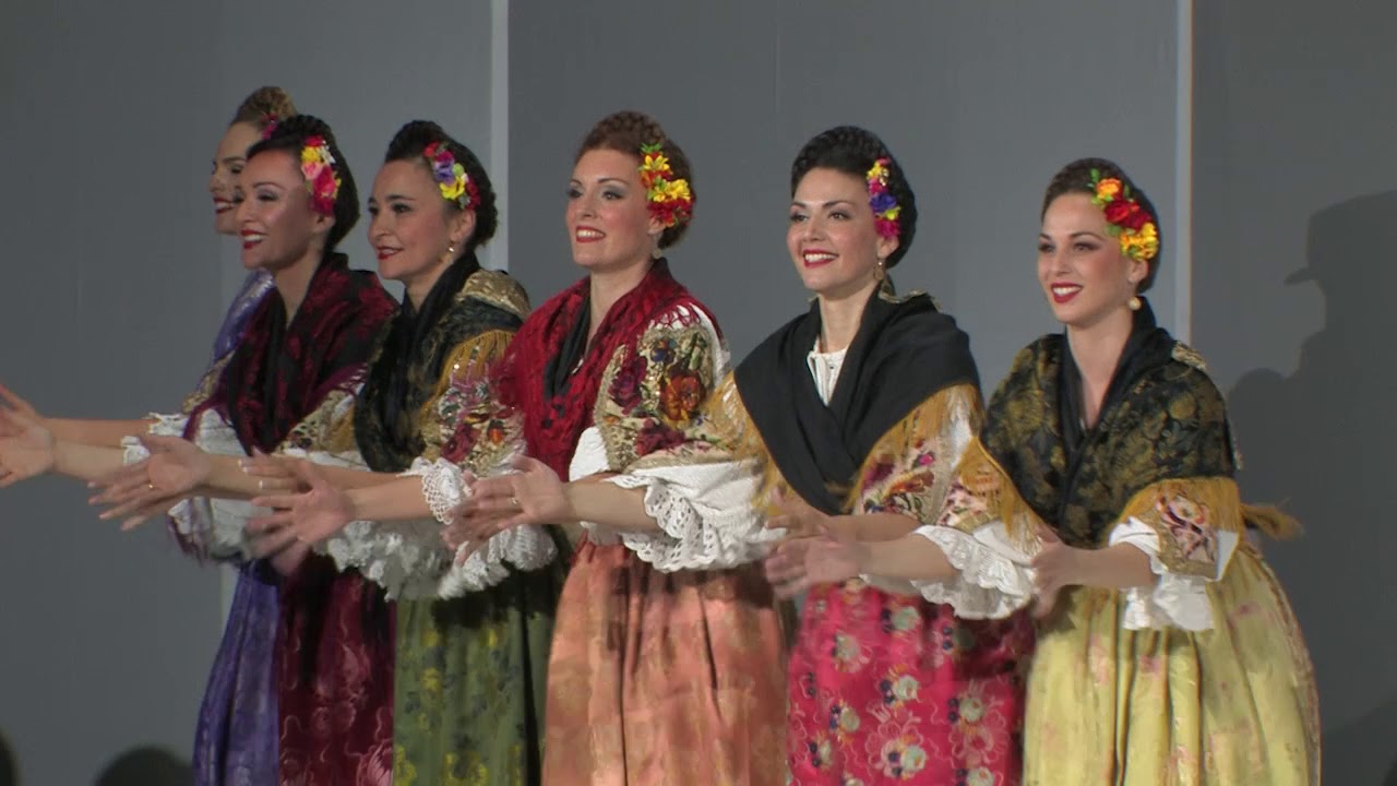Šokačke igre iz Bača i Plavne - 14.05.2018. Opera i teatar MADLENIANUM