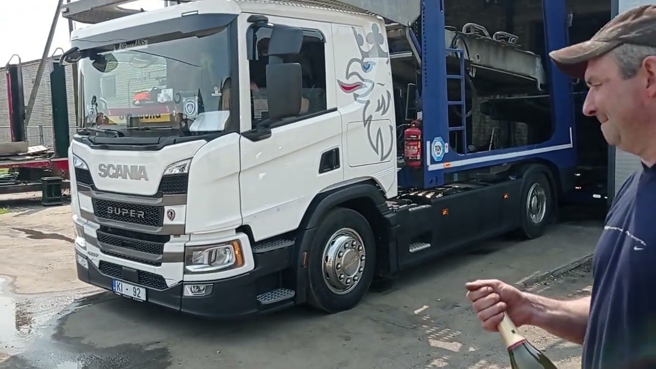 Only trucks make us happy ! New Scania P420 Super