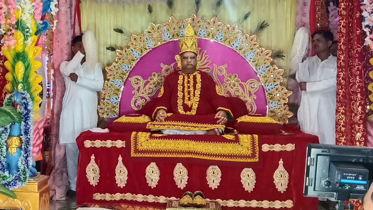 Brahm vidyalay & ashram Rajapur,Varanasi me swami ji mharaj ki guru purnima k din bhavy arti #kashi