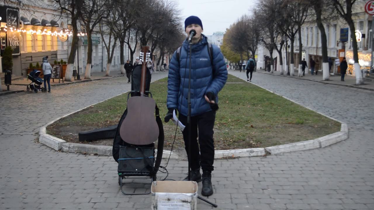 Александр Янхир, Празднуй