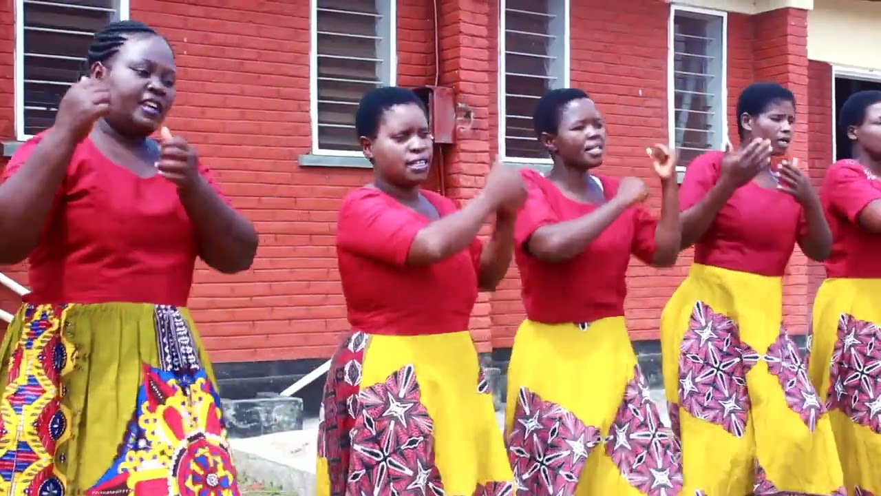 Akhristu limbikani(Chikondi women choir)