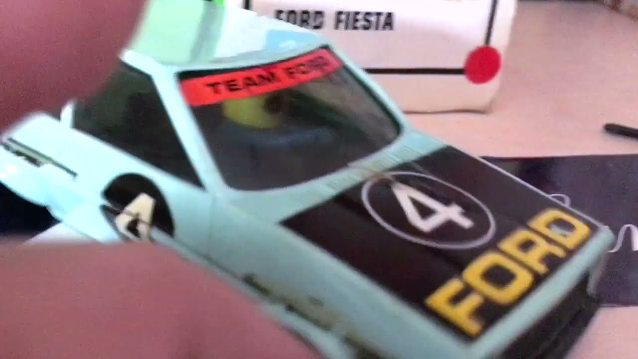 FORD FIESTA SCALEXTRIC EXIN 
