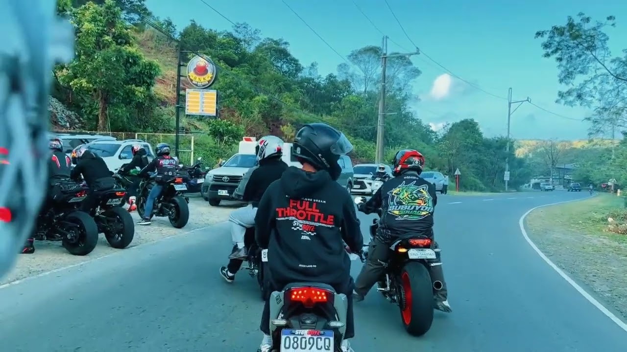 Breakfast Ride at Tanay, Rizal. Rolling with SierraMoto, PercyMoto, and the Kalosph Sportswear Team.