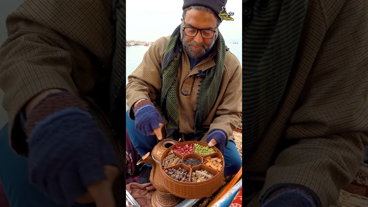 Hindistan Pakistan Ki Mohabbat Wala kashmiri Kahwa In Dal Lake Rs. 50/- Only #kashmirfood #shorts