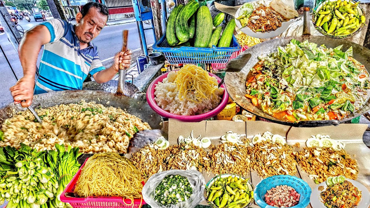BRUTAL POLLL! BAHU NYA SAMPAI DEMPAL , SEKALI NGADUK LANGSUNG PULUHAN PORSI  - Nasi Goreng Al Barkah