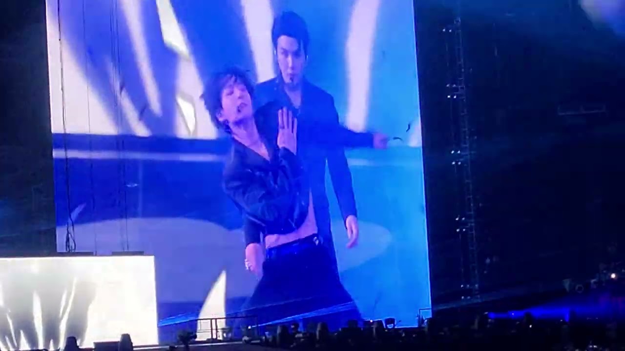BTS PTD Las Vegas 041522 Black Swan fancam