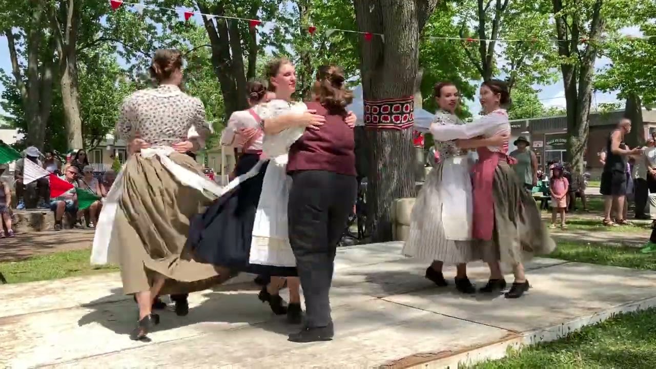 Danse Trad Québécoise - Les Chamaniers de Saint-Hyacinthe - Tricoté Serré