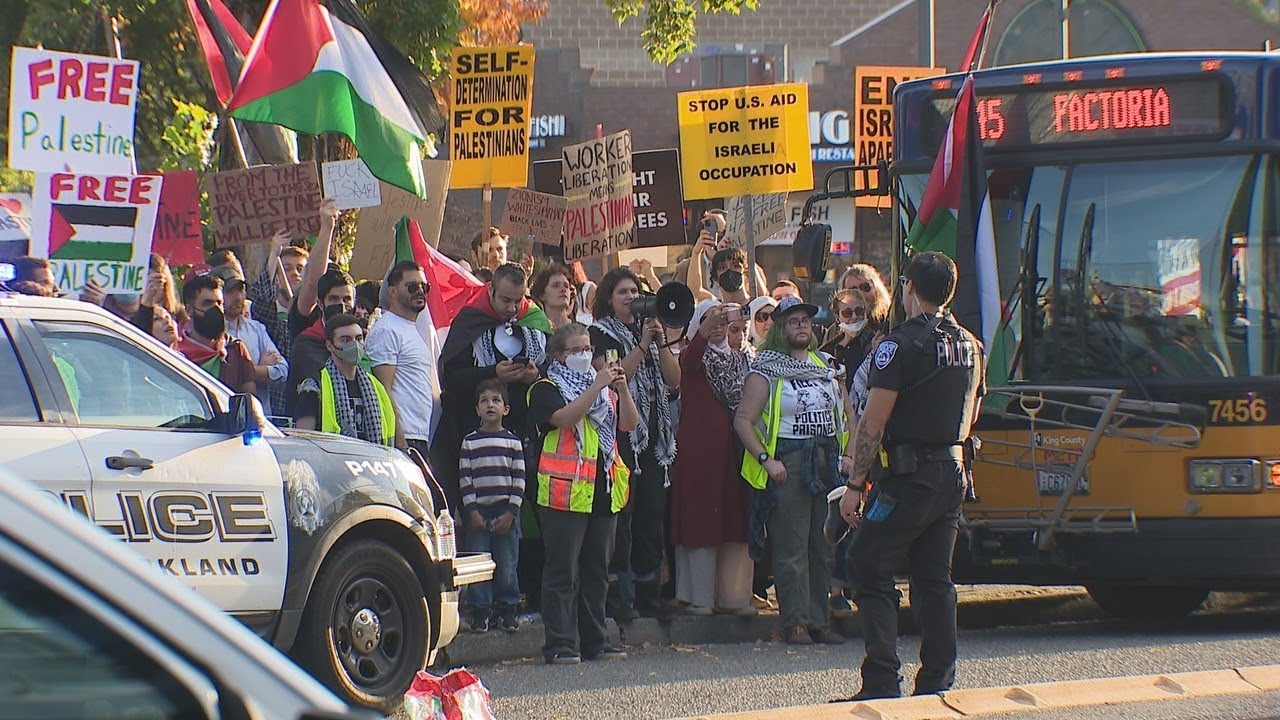 Pro-Israel, Palestine demonstrators in Kirkland clash amid deadly Hamas attacks