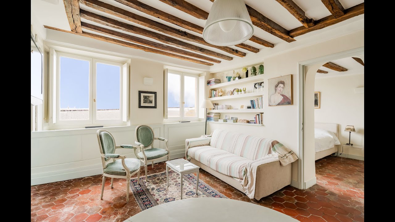 Paris T3 Apartment for rent in Rue des Archives 75004