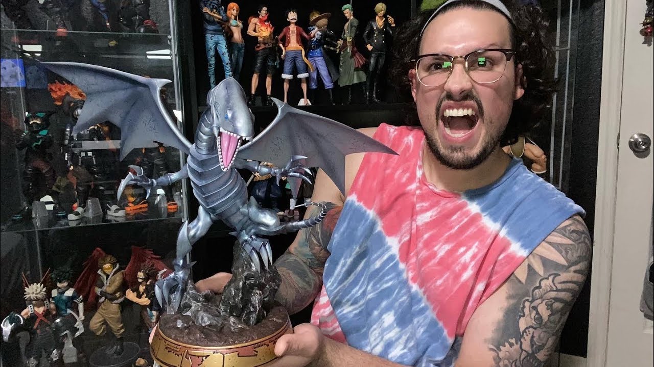 Blue-Eyes White Dragon (Silver Variant) By First4Figures Unboxing