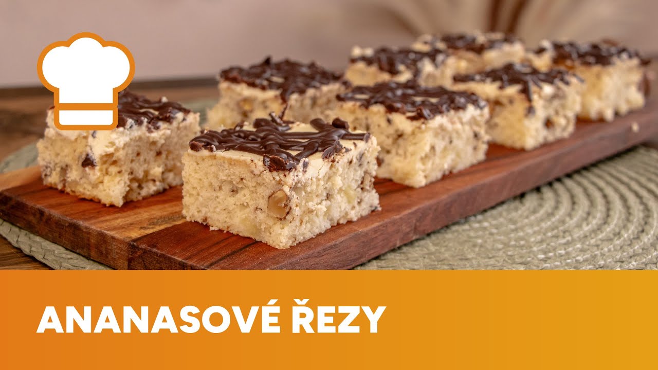 Ananasové řezy jsou šťavnaté a nádherně voní po oříšcích