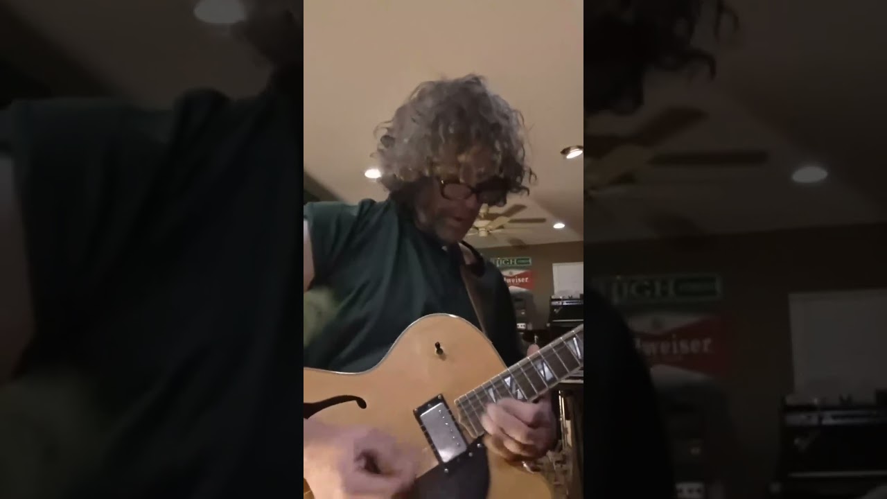 Ray Mazzarella, 40 minute warm-up, (part 1),            W/Boss looper pedal backing track.