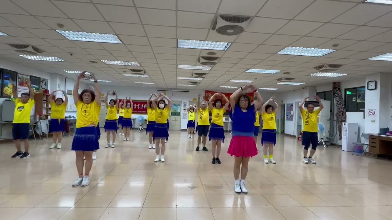 靓麗舞蹈班《將你放在心底》編舞：邱月茹老師·示範：王碧玲老師
