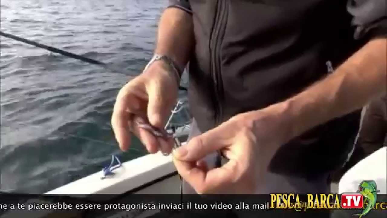 Tecnica di PESCA allo SGOMBRO IN MARE DALLA BARCA CON CANNE DA SGOMBRI | Pesca dalla Barca TV