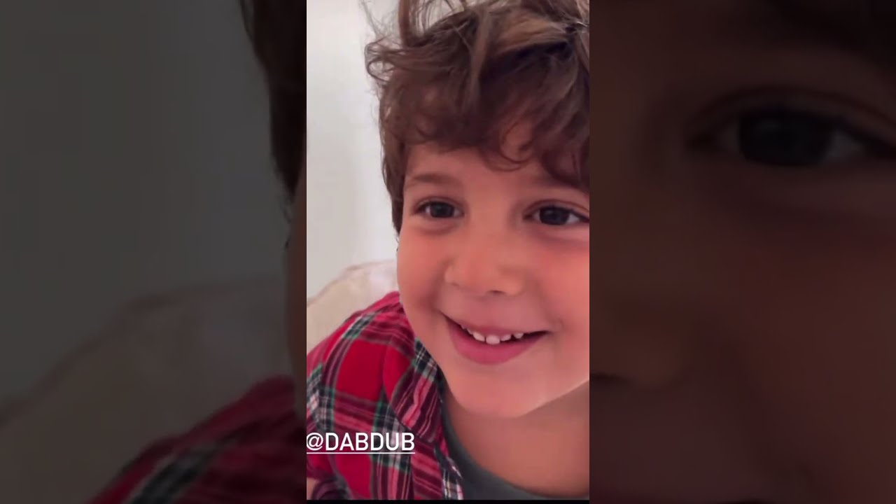 ابن جويل ماردينيان بتبني ببوس ايدها بمناسبة عيد الام 🥹🥹