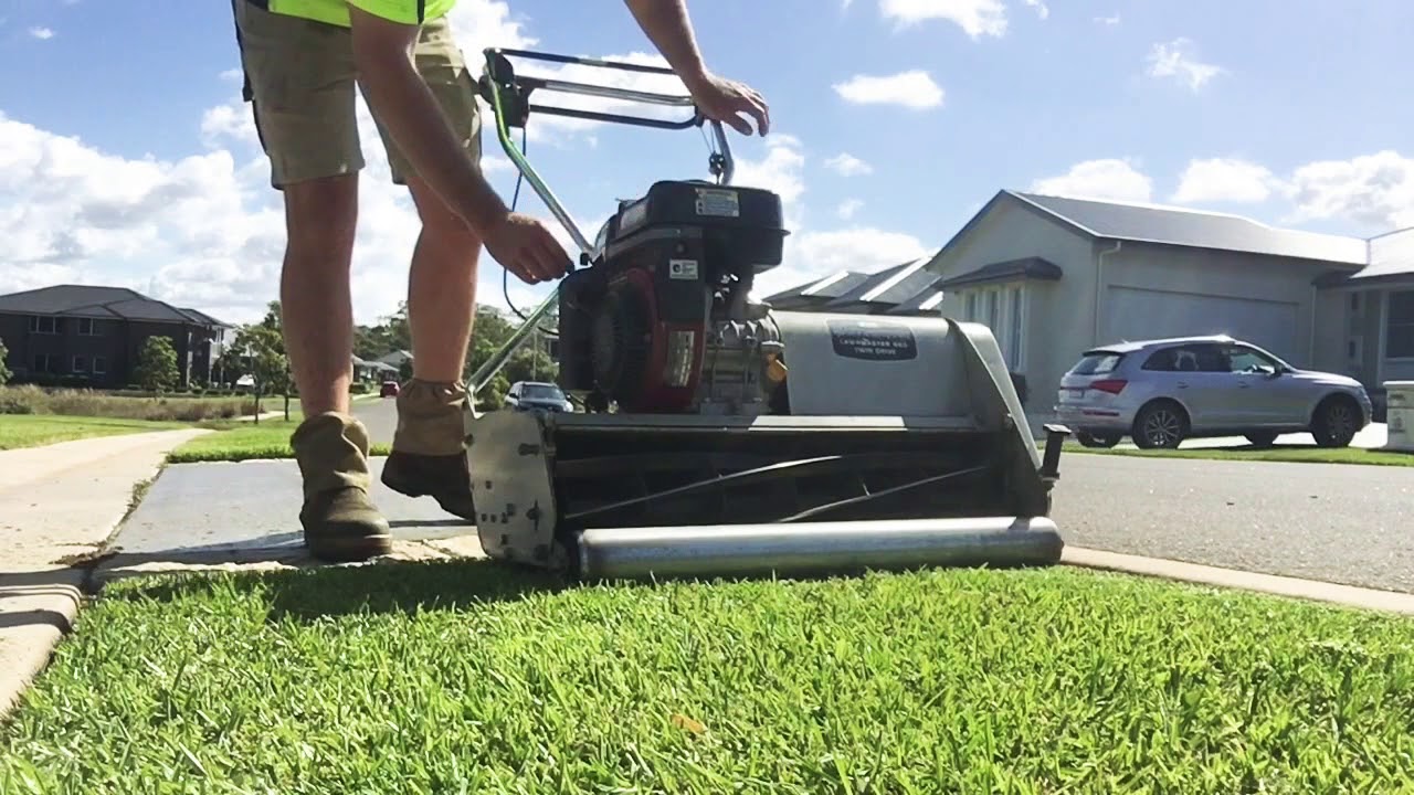 How to mow a lawn with a cylinder mower