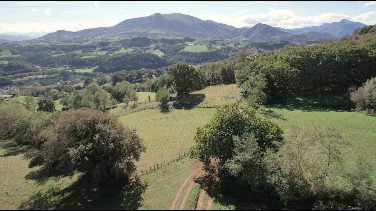 Le tour de l'Ursuia depuis le village de Macaye