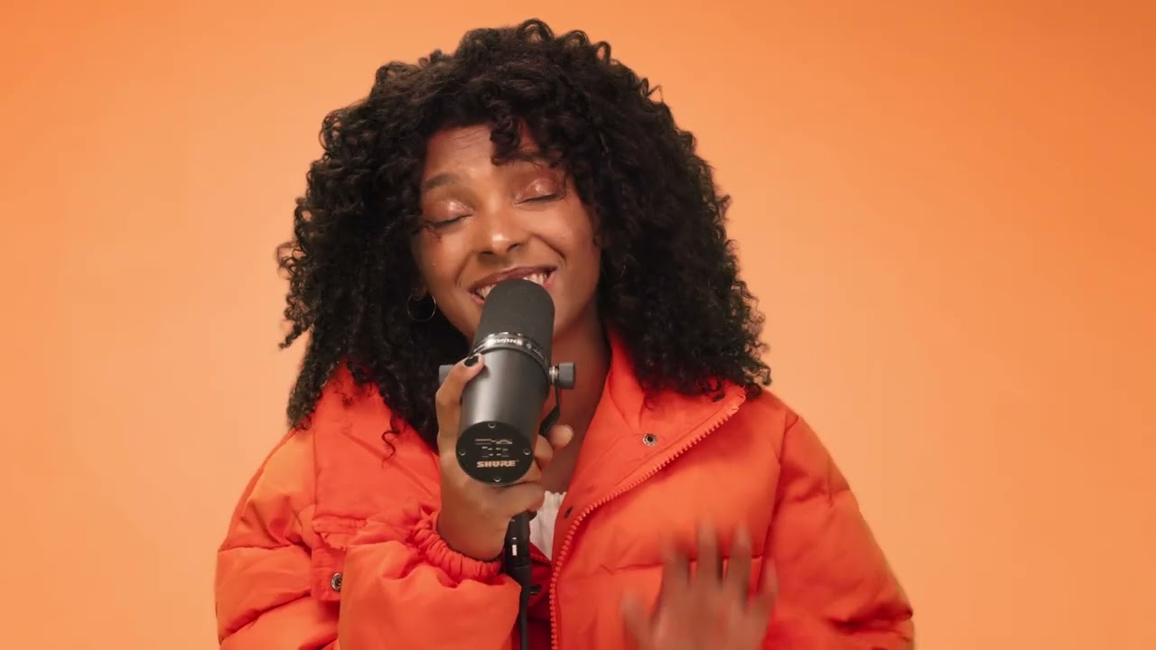 ANNA PÊGO - VOCÊ FELIZ AÍ (VISUALIZER)