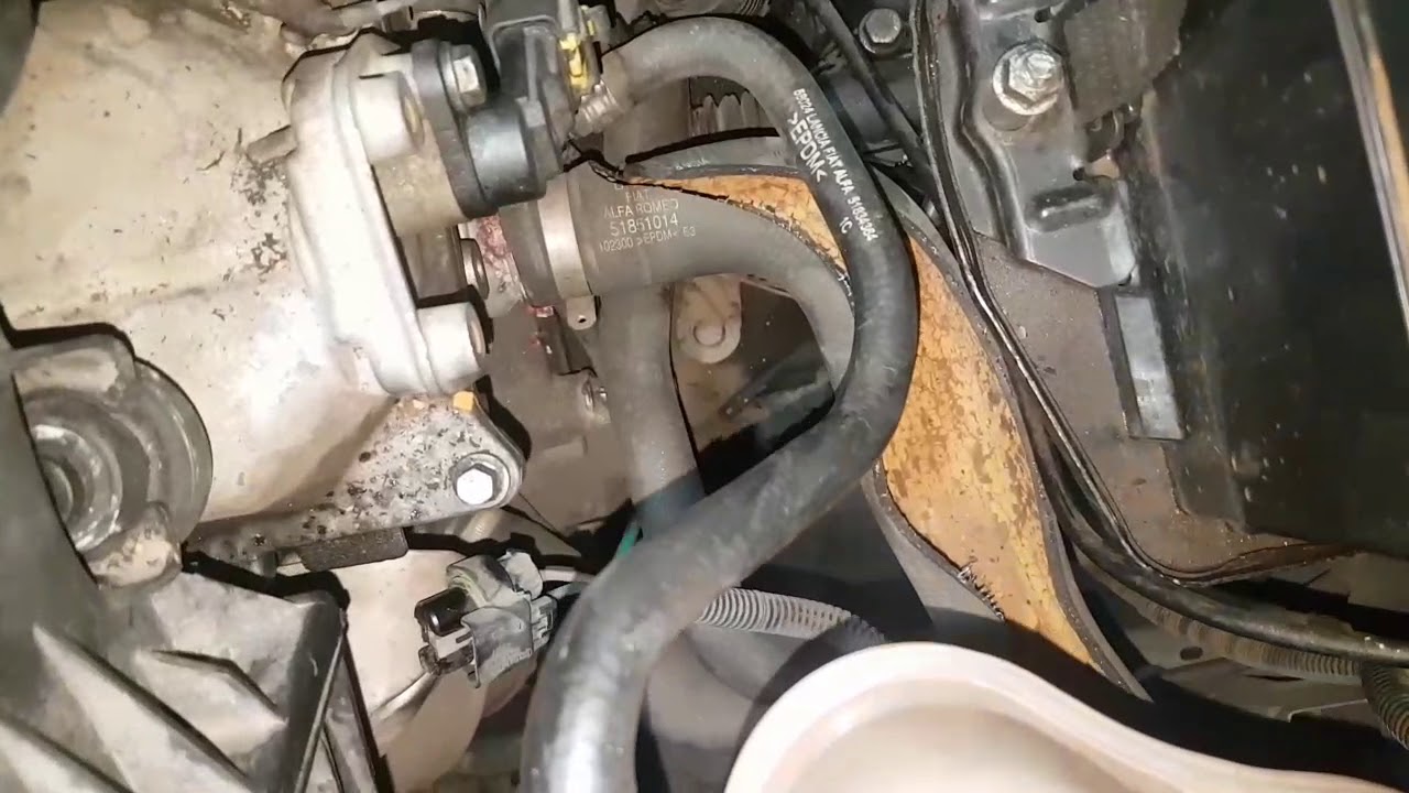 Explosão da mangueira de arrefecimento na Palio