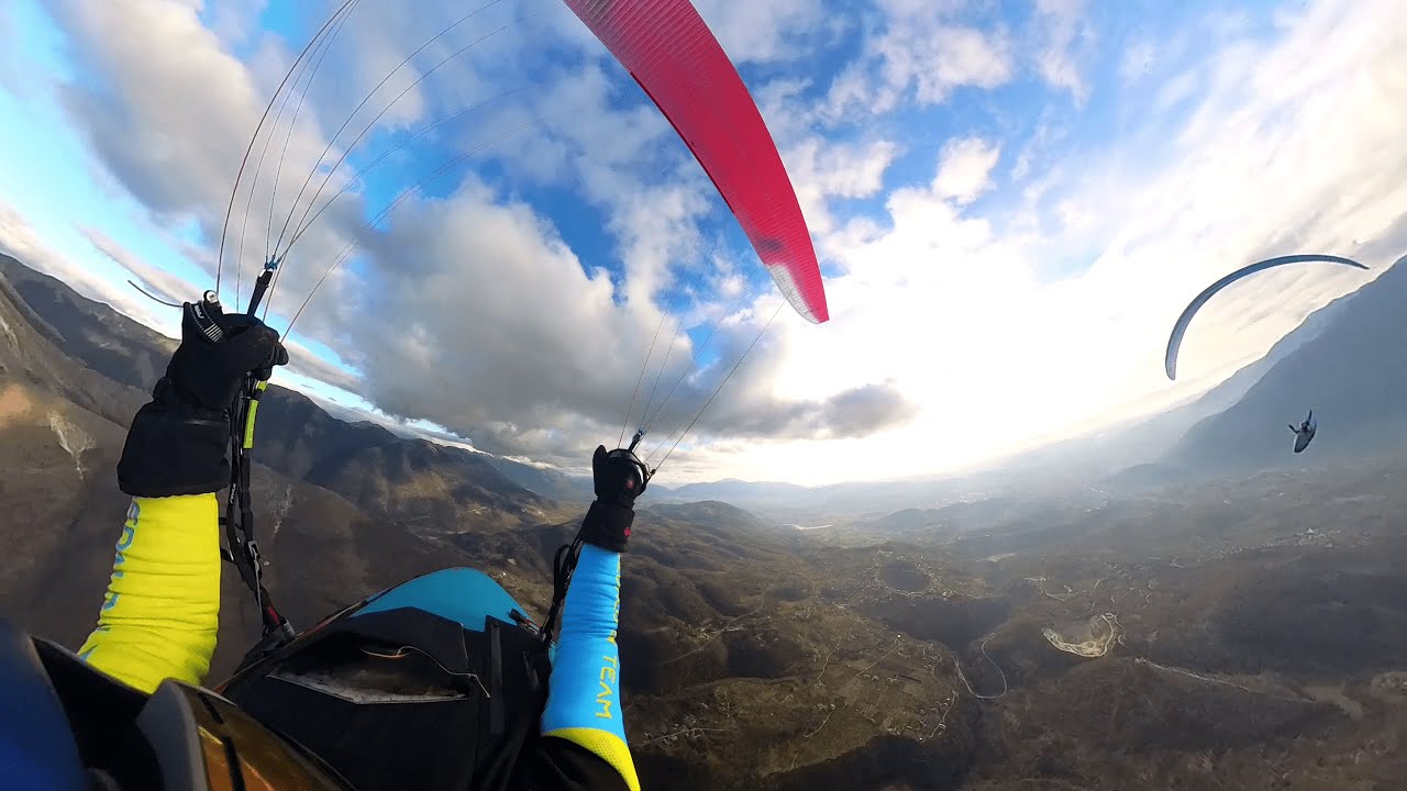 Niviuk X1 vs Enzo3 Full Speed - Christmas Flight :)