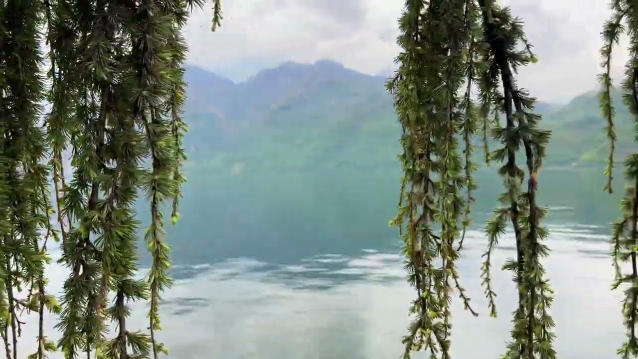 Потрясающий Манделло-дель-Ларио на озере Комо