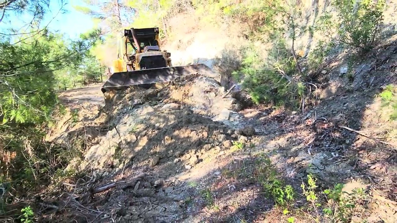 ⛔️⛔️⛔️ Dozer Orman Yolunda Tehlikeli Genişletme | Yüksek Yarma & Uçurum Kenarı 