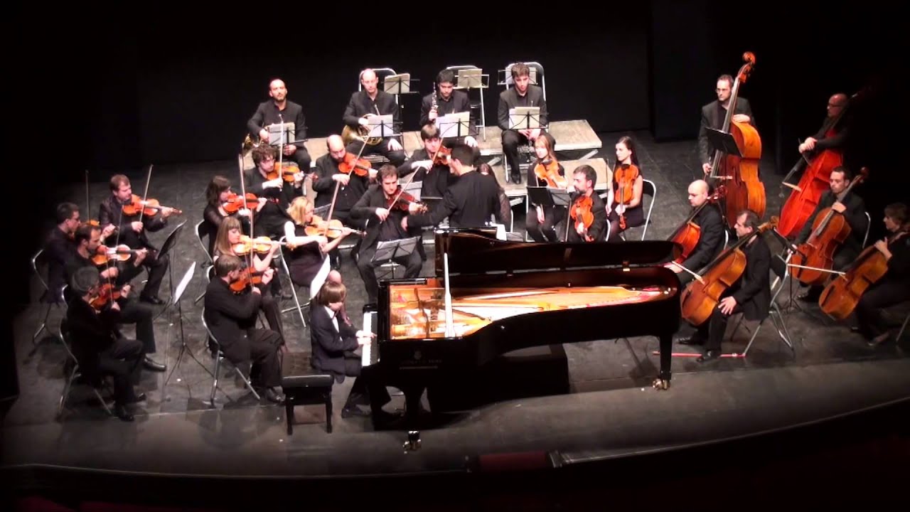 Mozart Piano Concerto No. 12, complete, Michael Andreas Haeringer, 12 years old