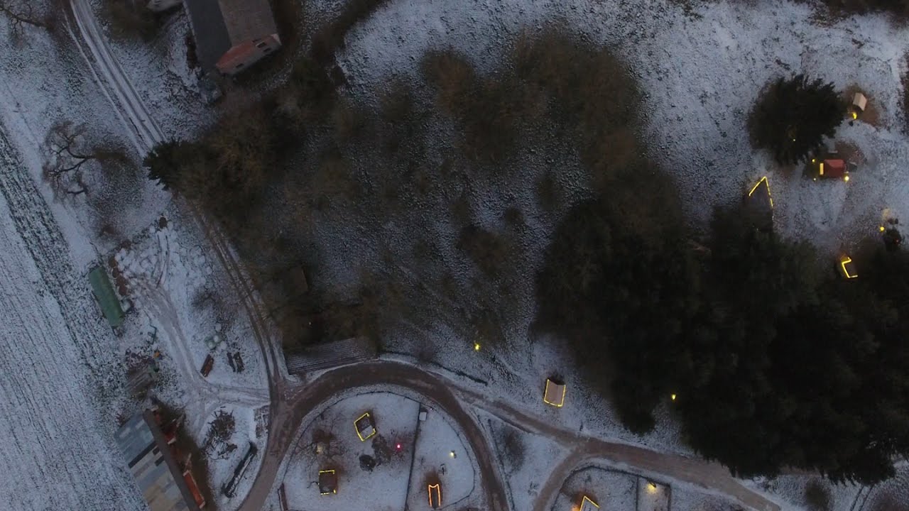 Jaslice v naravni velikosti