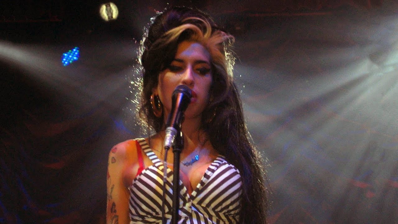 Amy Winehouse - Tears Dry On Their Own [Live at HMH, Amsterdam - 22-10-2007]