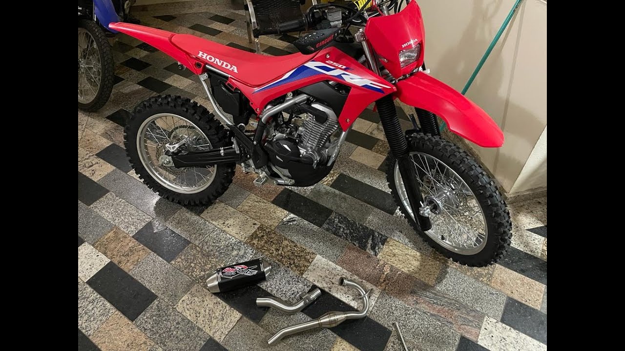 Vlog 03 - Enchendo a nova CRF 250F 2022 de acessórios! (parte 2) CRF 250F 2022 com ponteira belparts