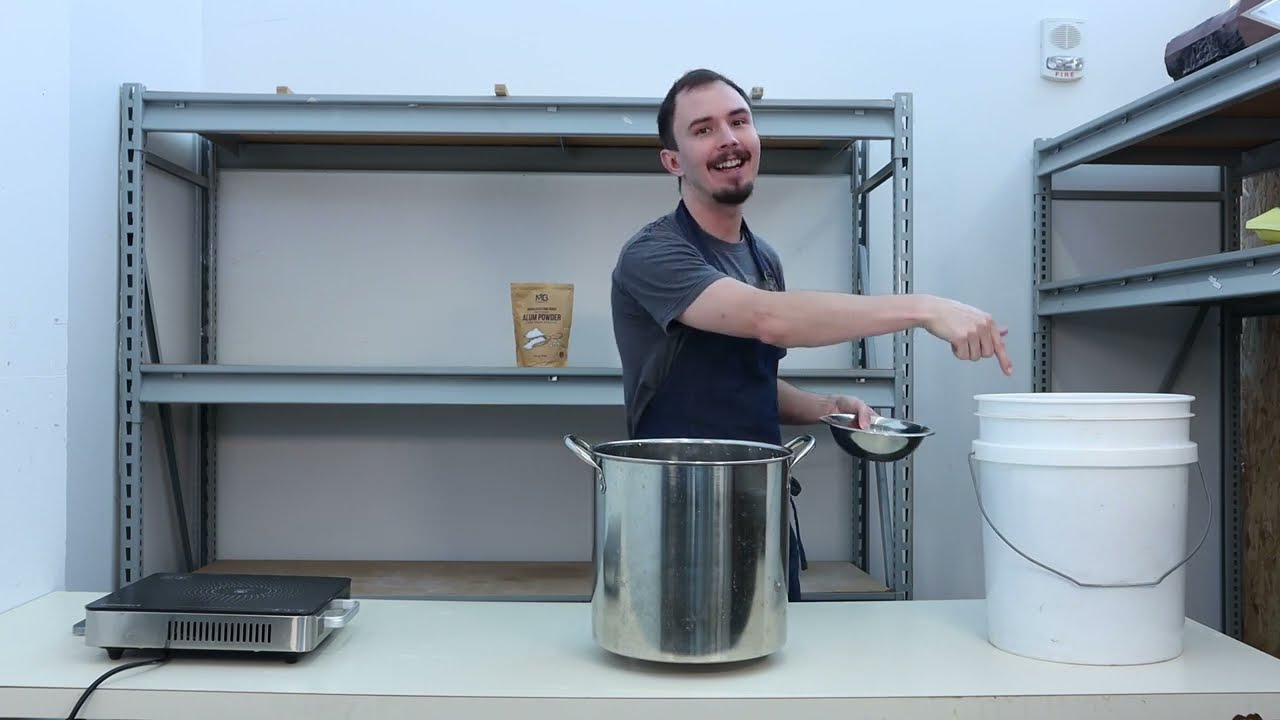 Using White Mulberry Leaves As A Natural Dye (Experiment)
