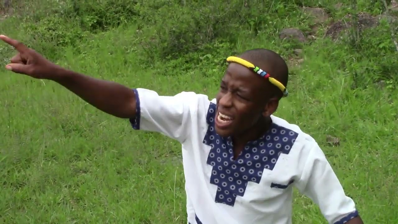THE PRAISE POET WA MO-HANANWA 