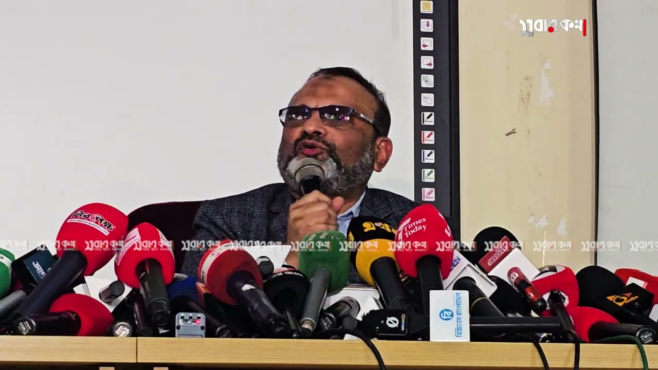 ঢাকা বিশ্ববিদ্যালয় ভিসির পদ'ত্যা'গের ঘোষণা,যে বিষয়ে মুখ খুললেন তিনি।Sobarkotha