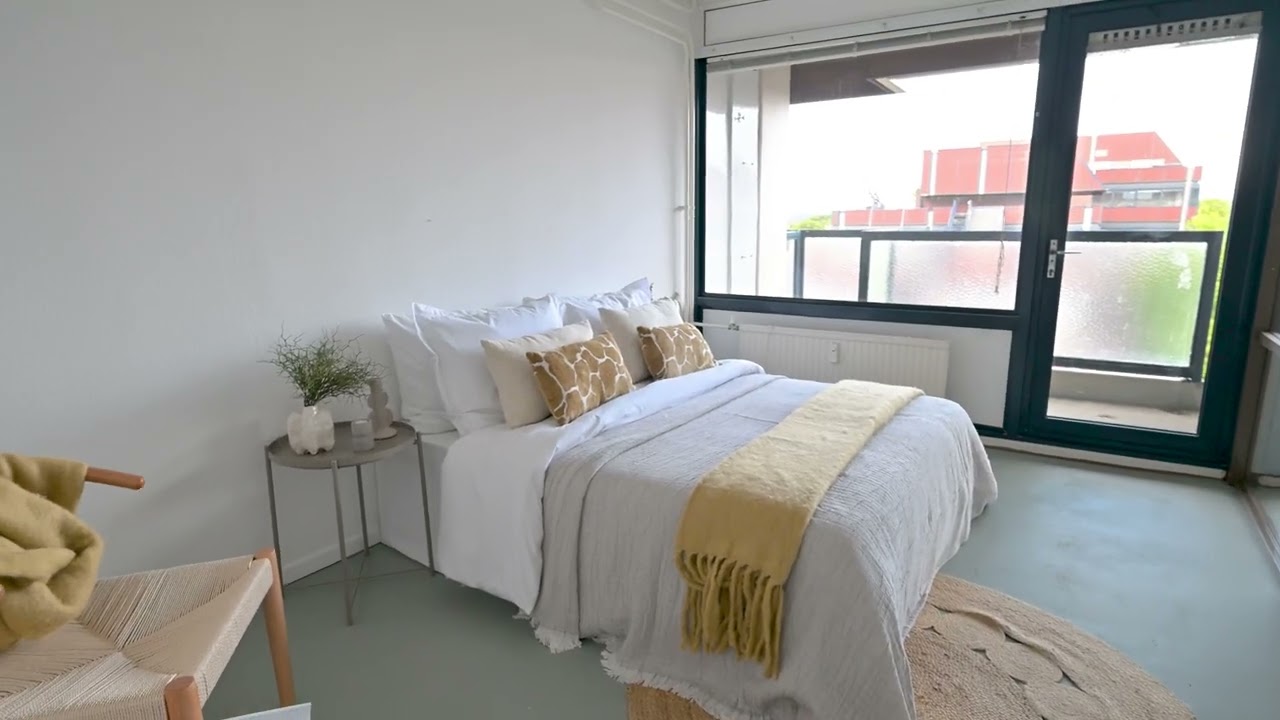 WHAT MOVES YOU - Lange Herenstraat 91 Haarlem -