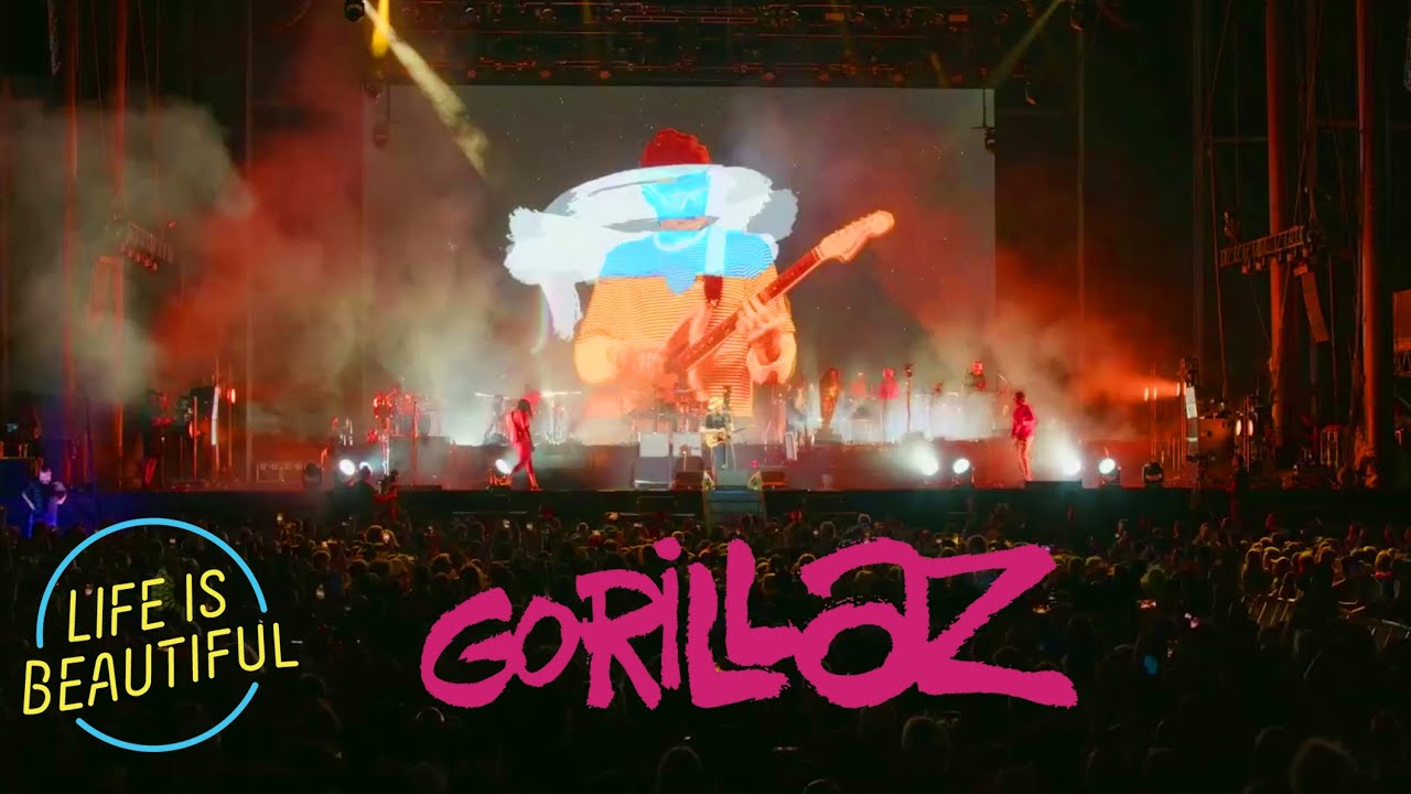 GORILLAZ MOMENTARY BLISS live at @LifeisBeautifulFest #gorillaz  2K